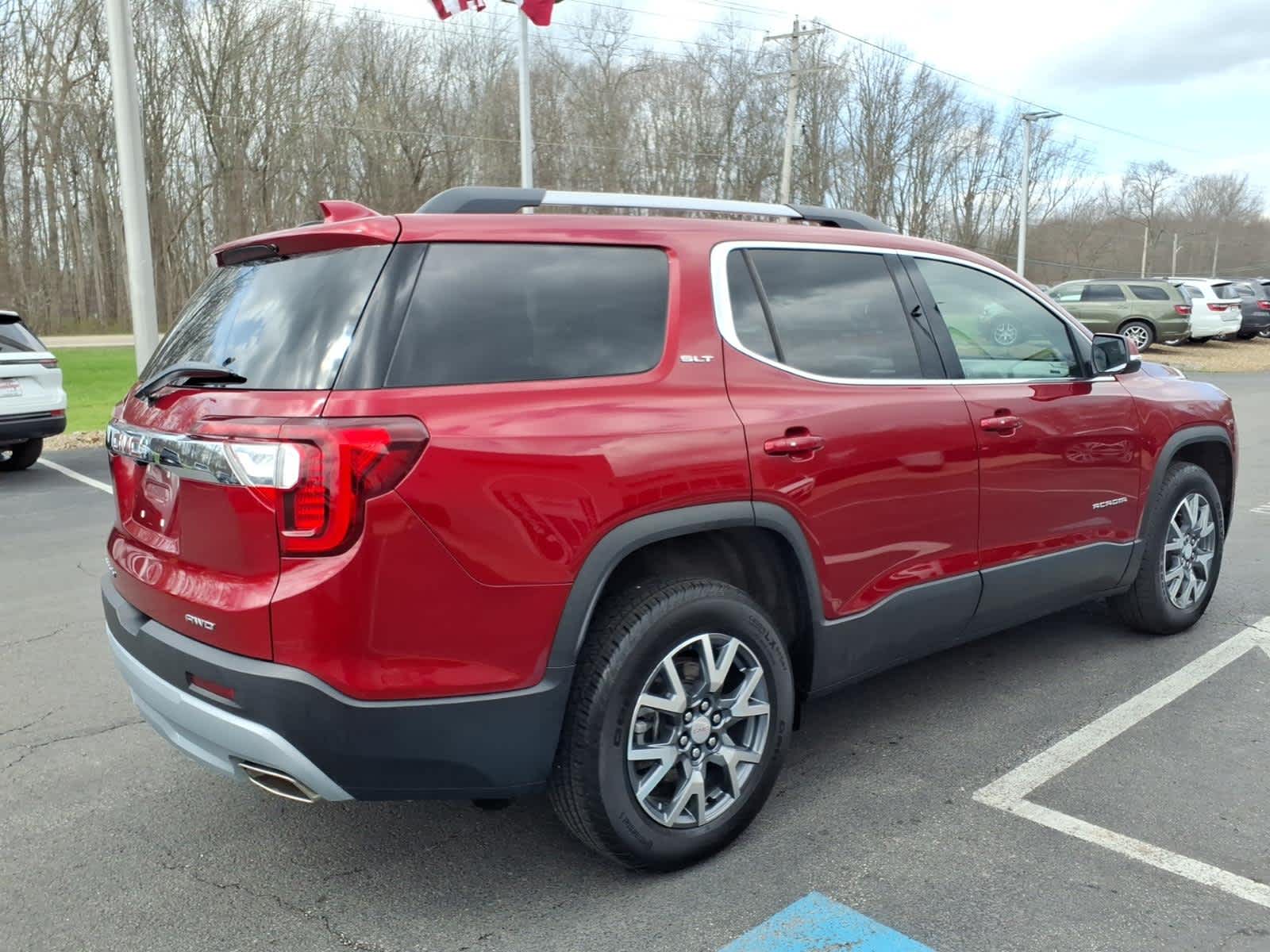 2023 GMC Acadia SLT