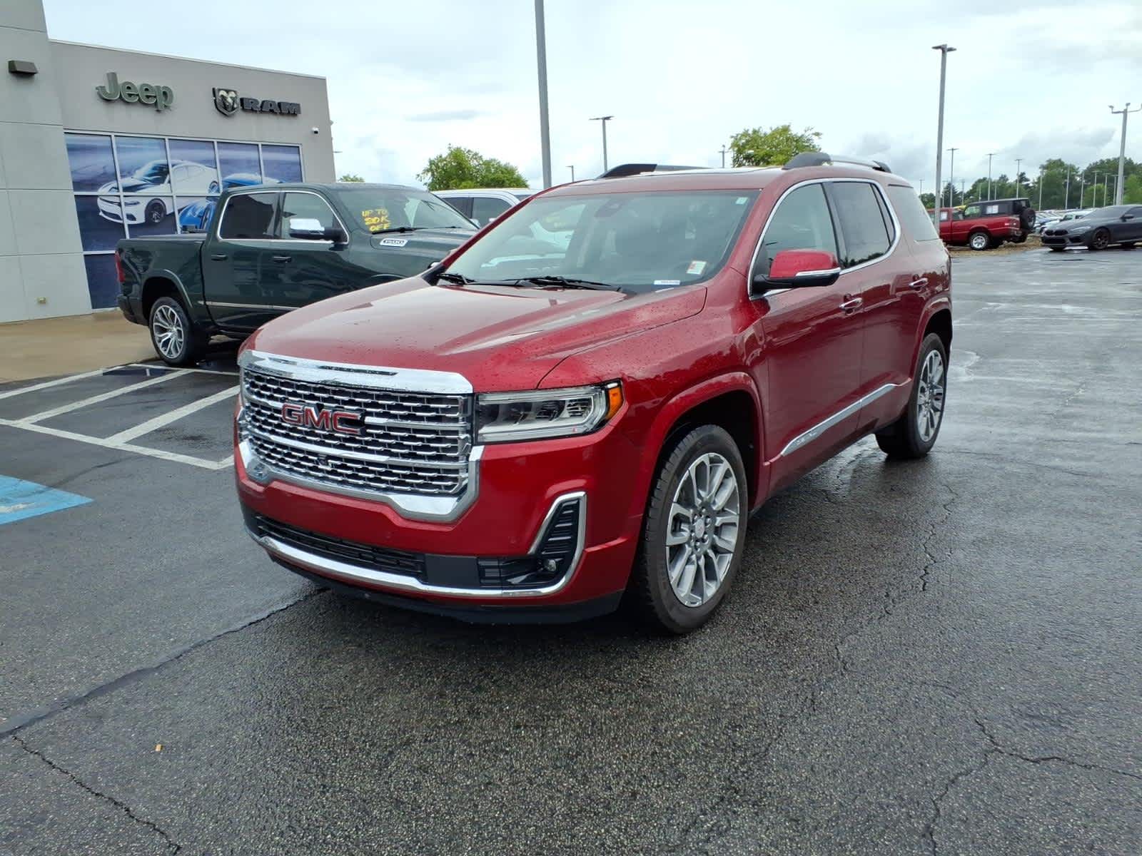 2023 GMC Acadia Denali
