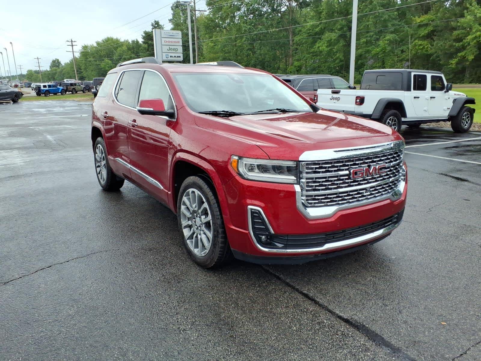 2023 GMC Acadia Denali