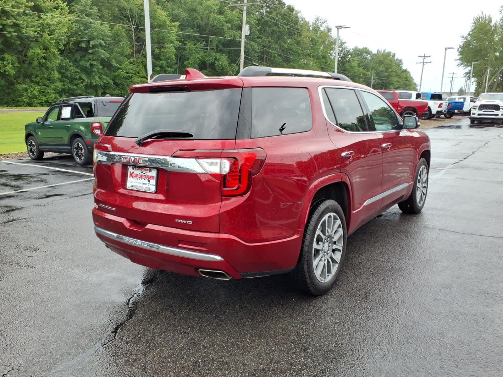 2023 GMC Acadia Denali
