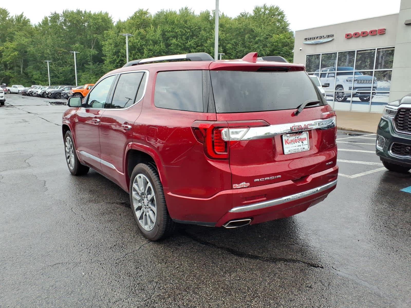 2023 GMC Acadia Denali