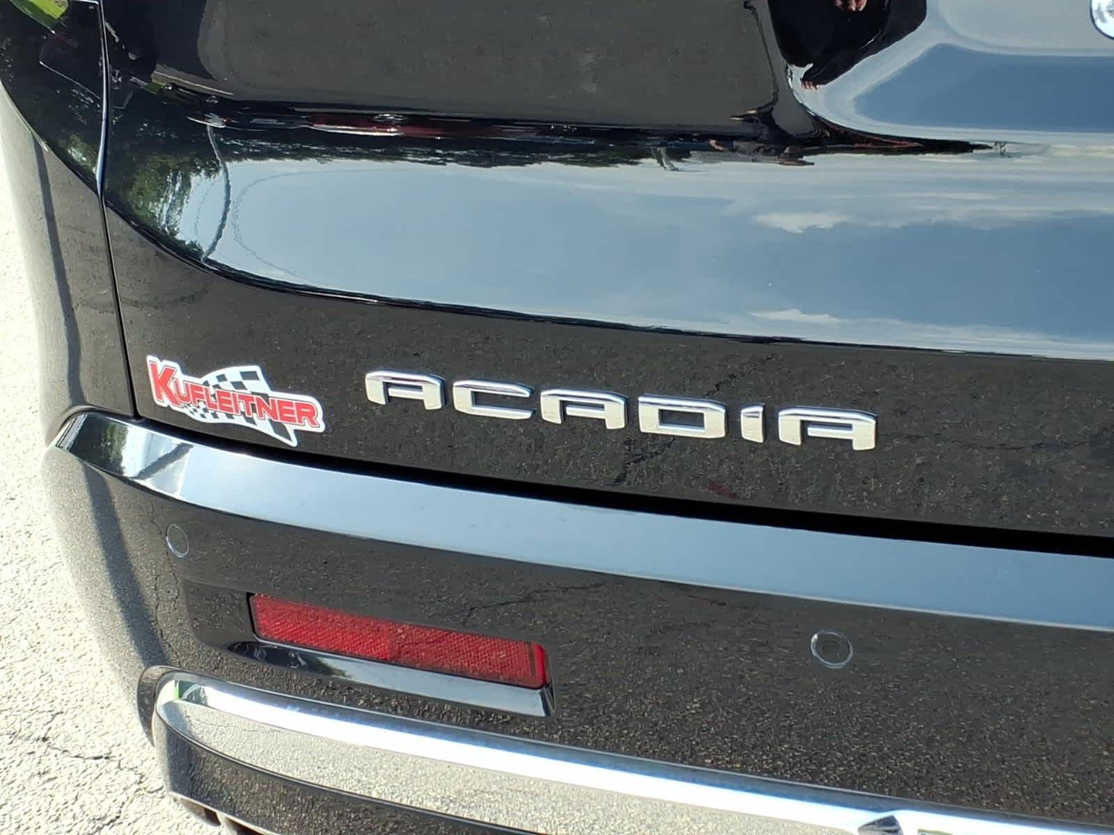 2023 GMC Acadia Denali