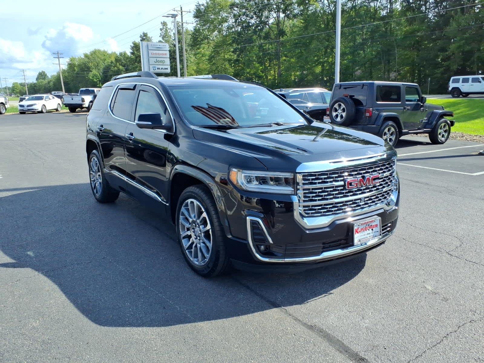 2023 GMC Acadia Denali