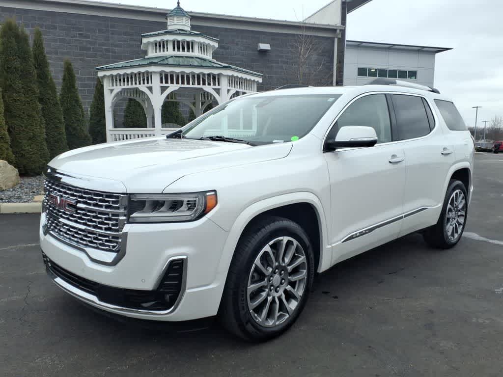 2023 GMC Acadia Denali
