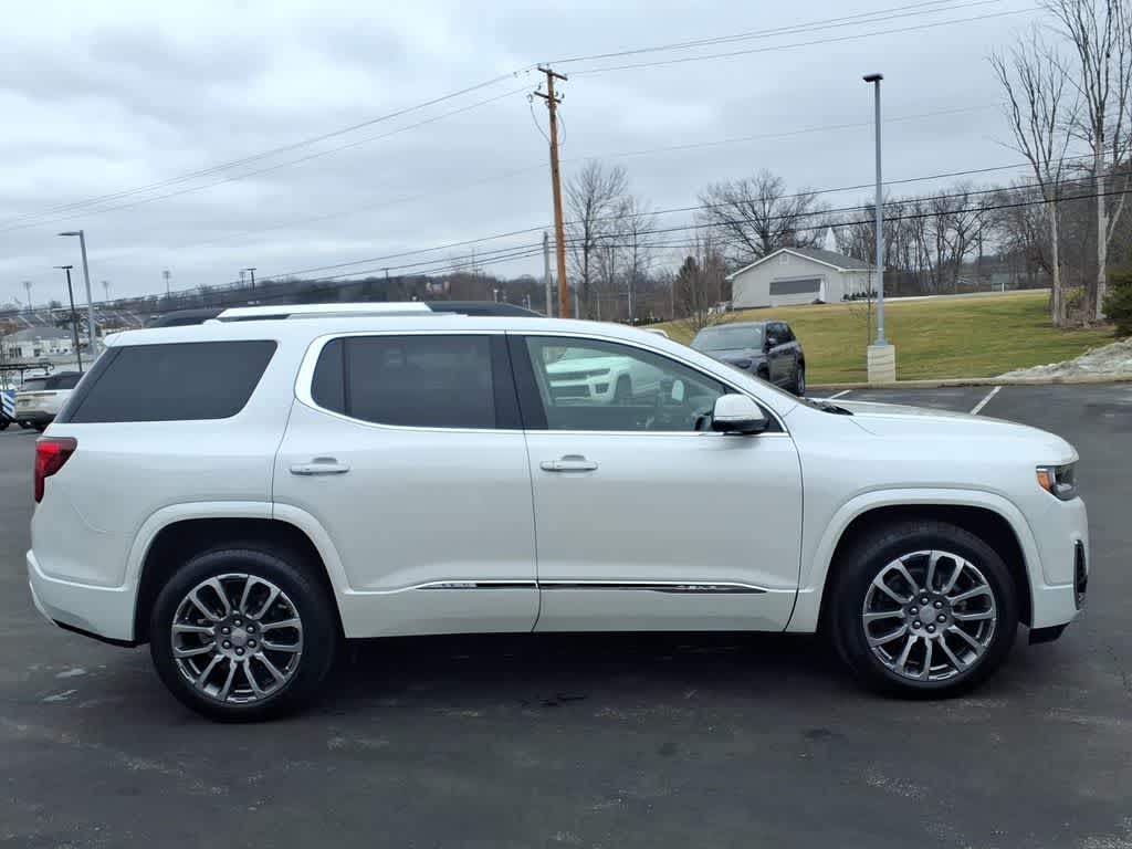 2023 GMC Acadia Denali