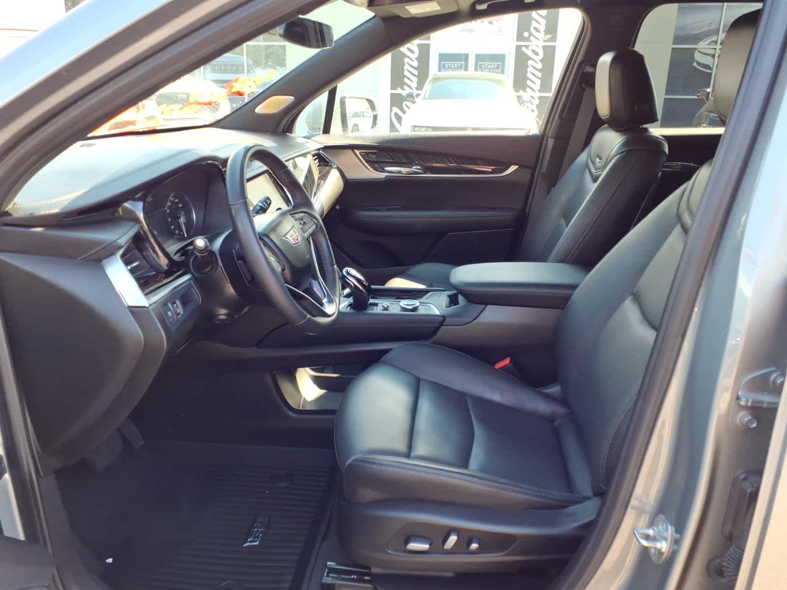 2024 Cadillac XT6 FWD Premium Luxury