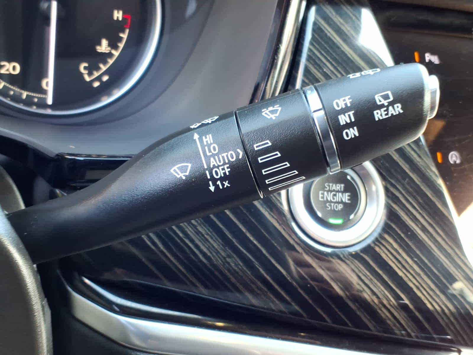 2024 Cadillac XT6 FWD Premium Luxury