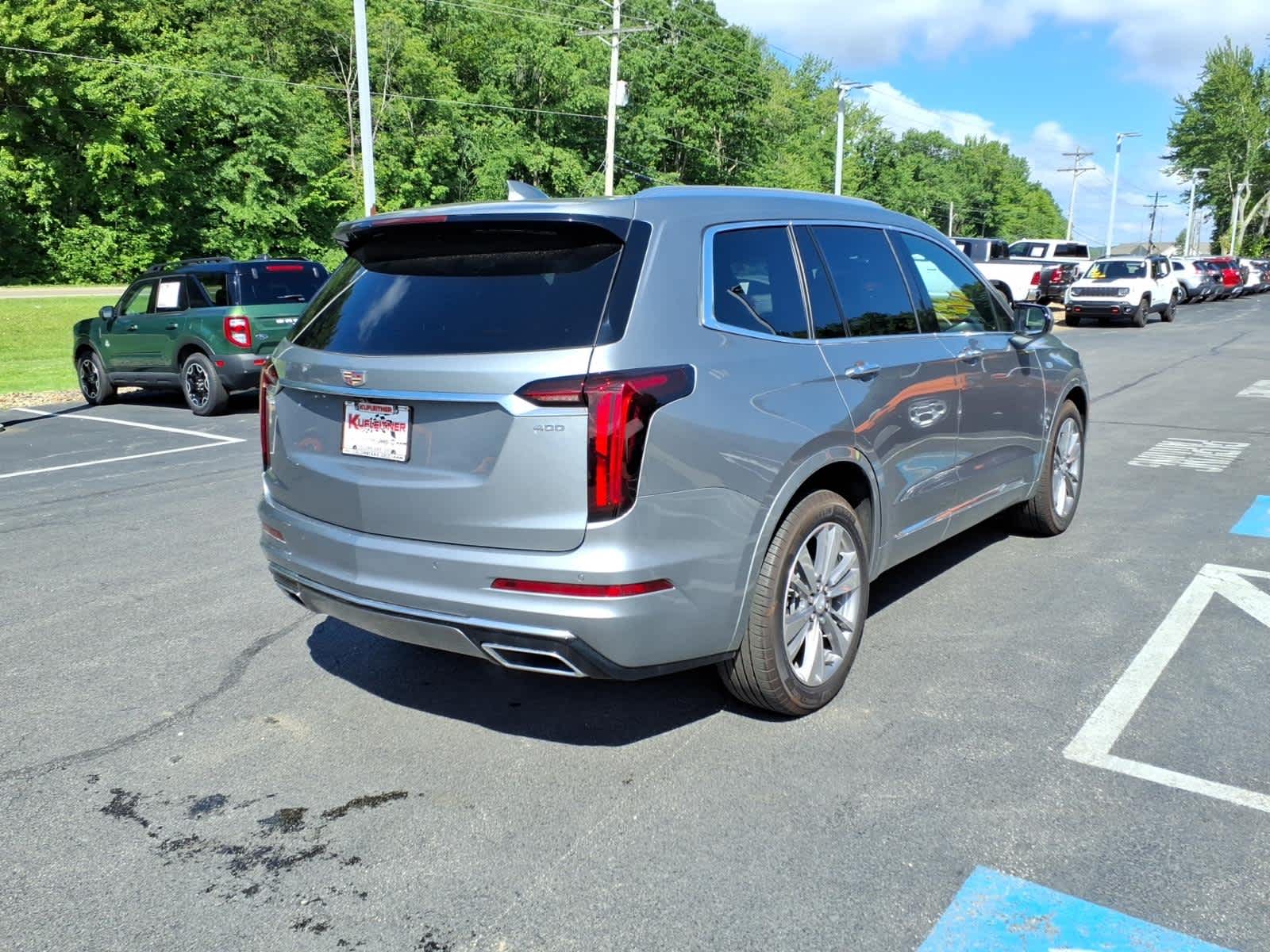 2024 Cadillac XT6 FWD Premium Luxury
