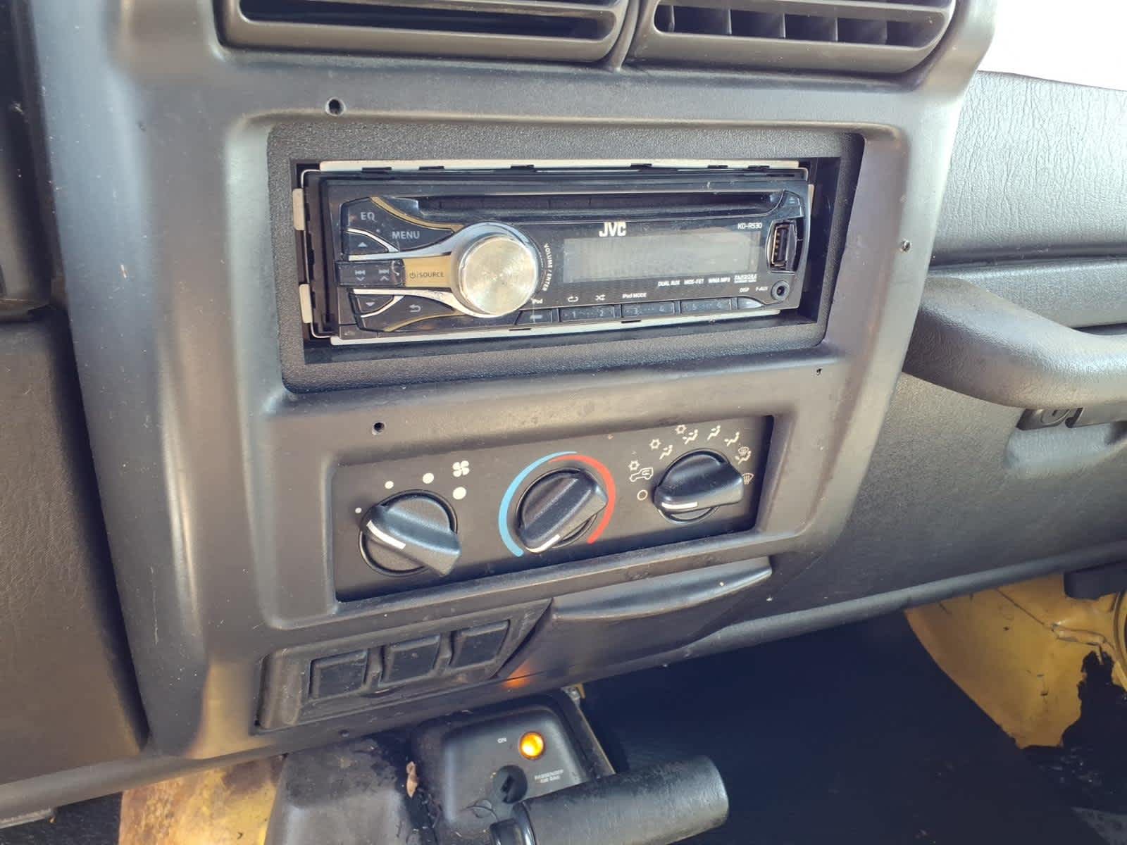 2000 Jeep Wrangler SE