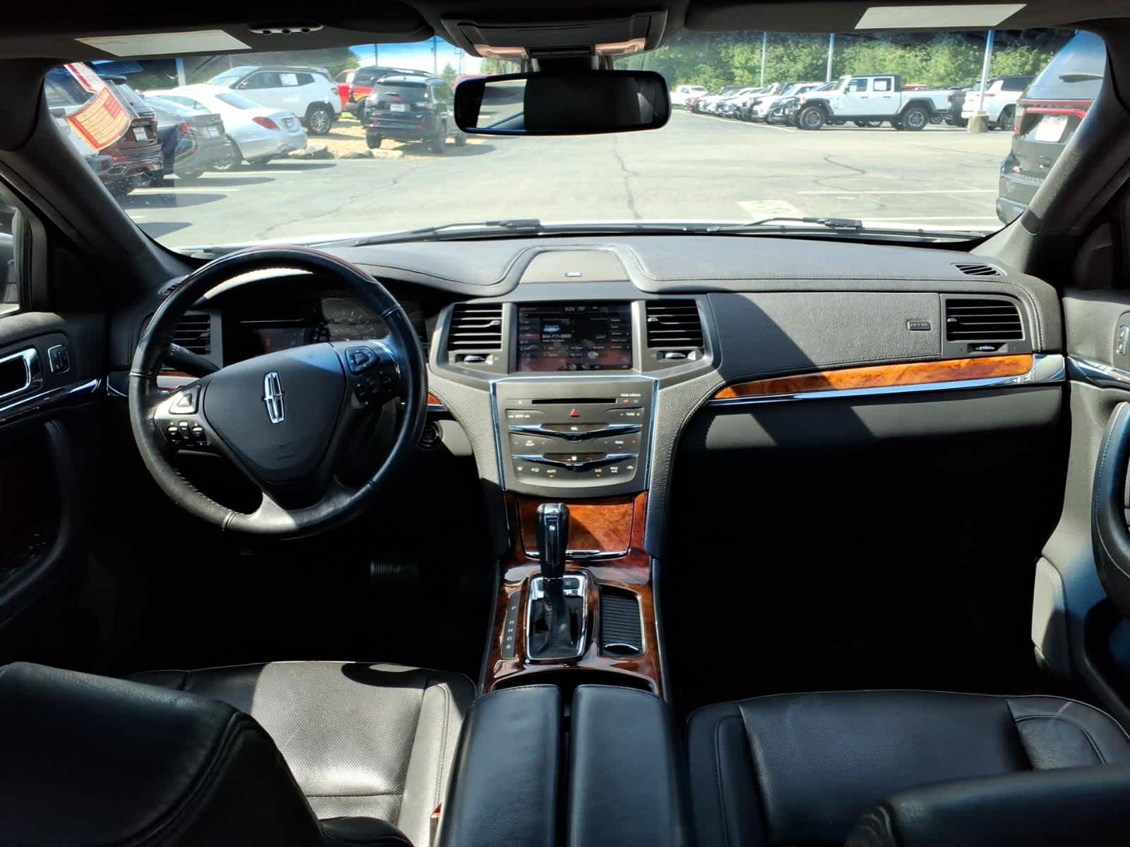 2013 Lincoln MKS Base