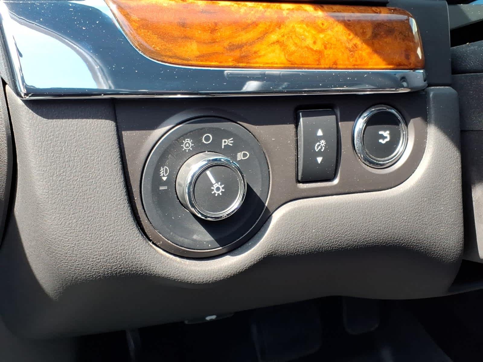 2013 Lincoln MKS Base