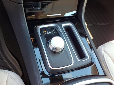 2023 Chrysler 300 Touring L