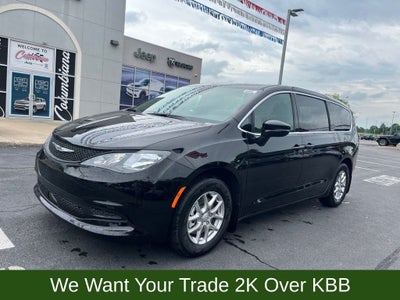 2025 Chrysler Voyager LX