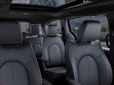 2027 Chrysler Pacifica Limited