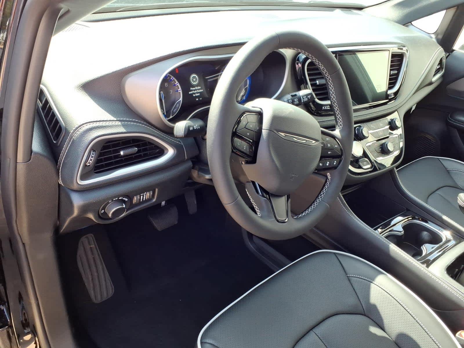 2027 Chrysler Pacifica Limited