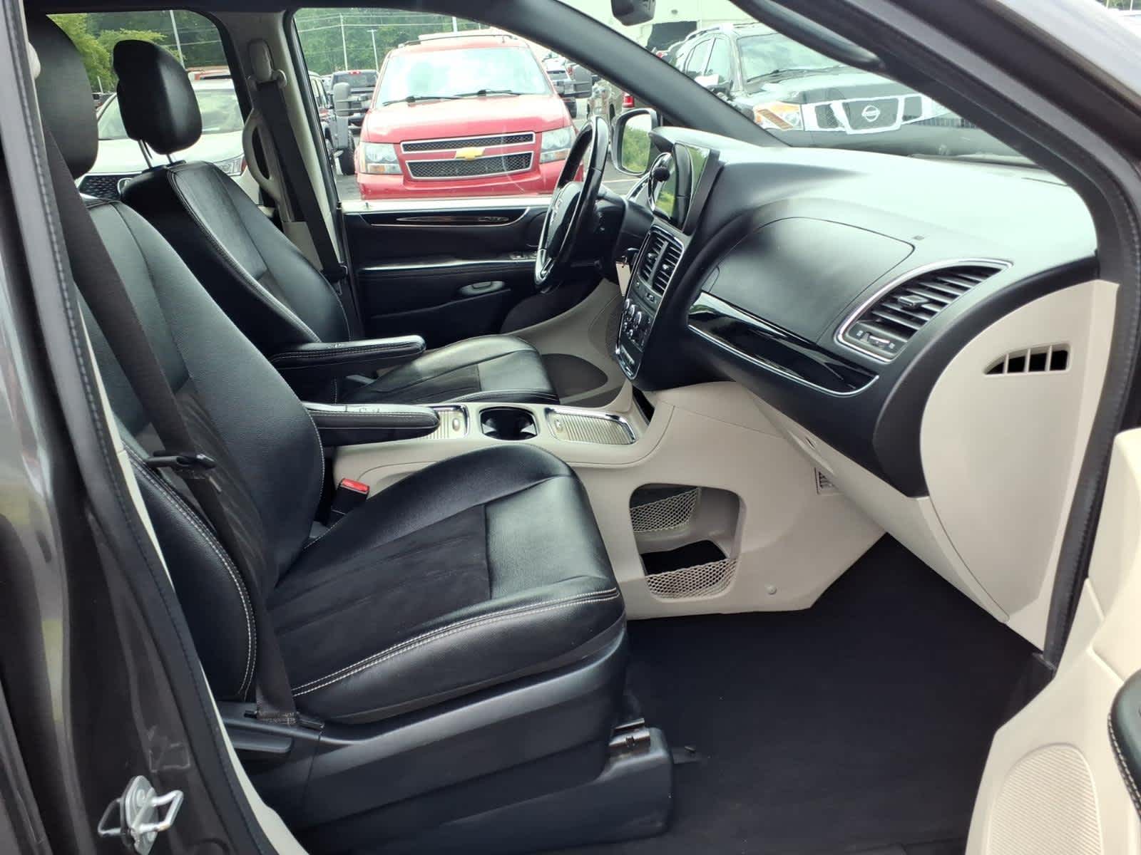 2020 Dodge Grand Caravan SXT