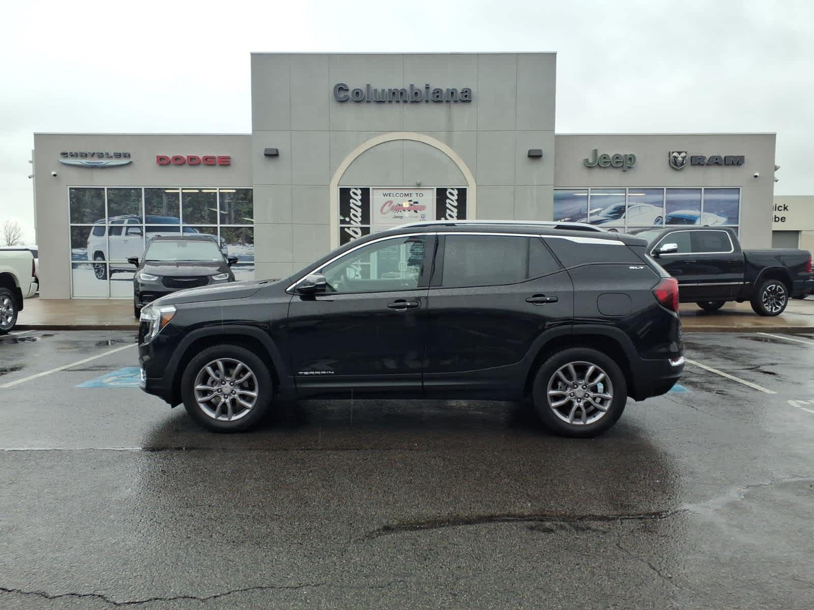 2024 GMC Terrain SLT