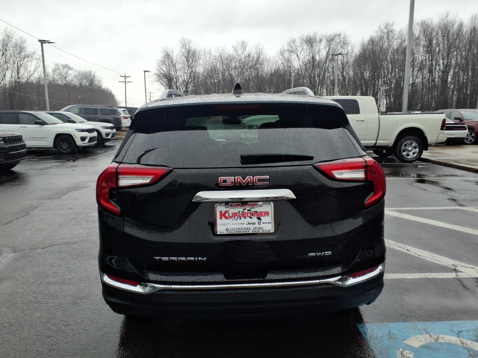 2024 GMC Terrain SLT
