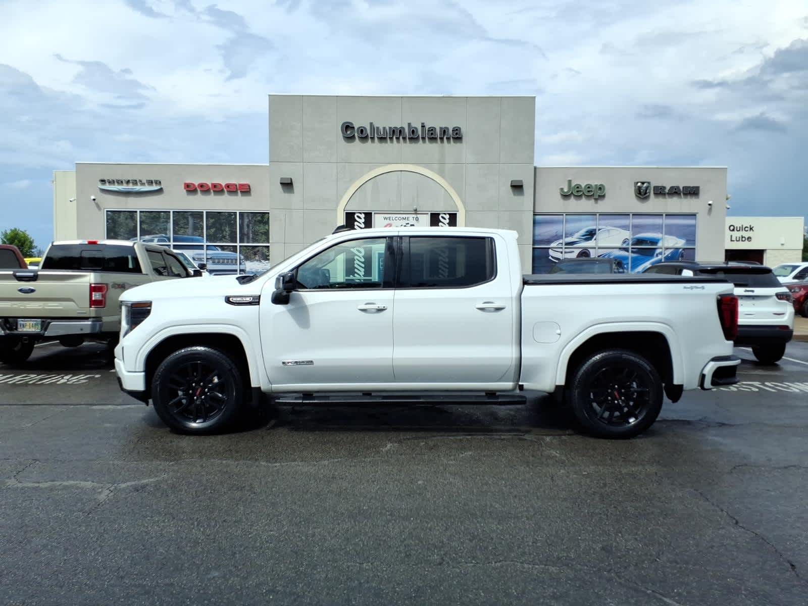 2024 GMC Sierra 1500 Elevation