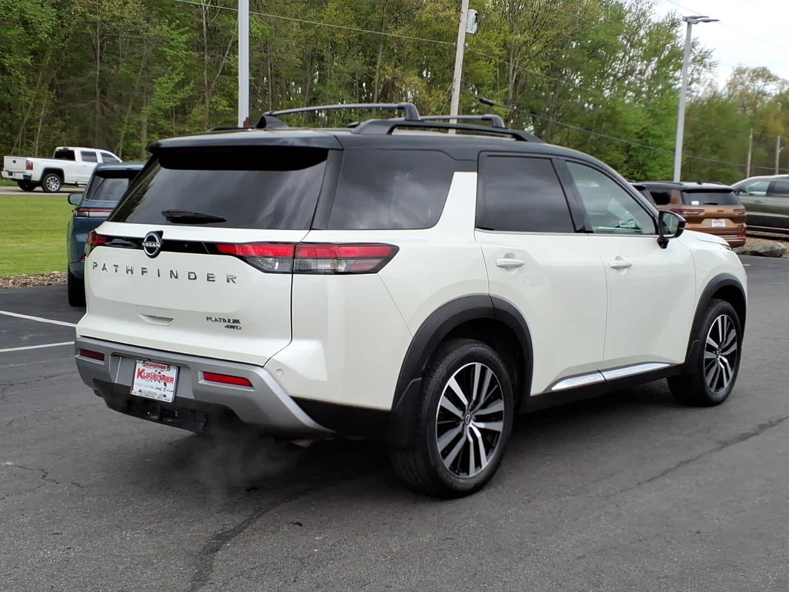 2024 Nissan Pathfinder Platinum