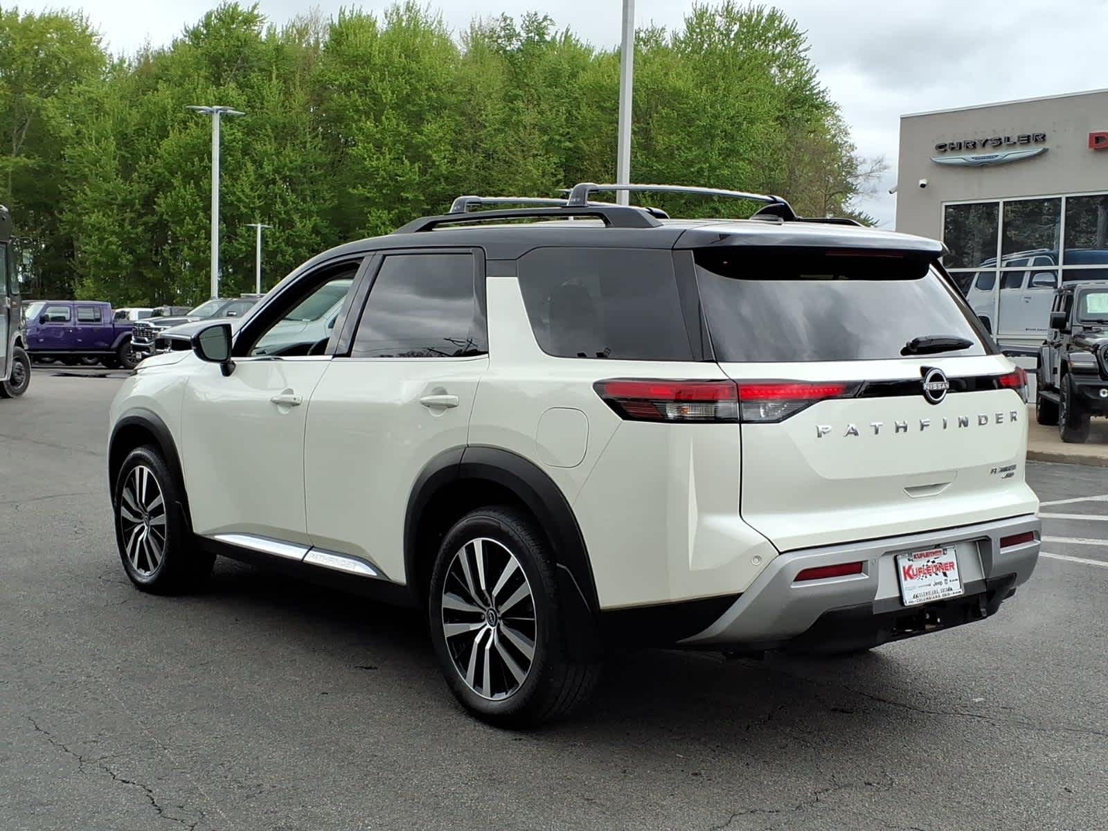 2024 Nissan Pathfinder Platinum