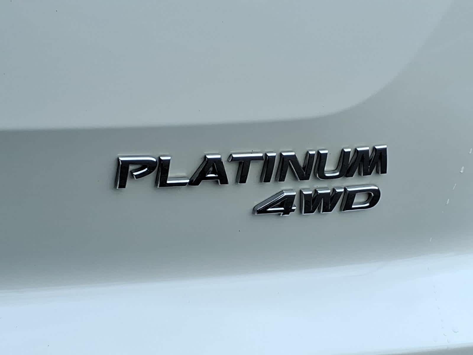 2024 Nissan Pathfinder Platinum