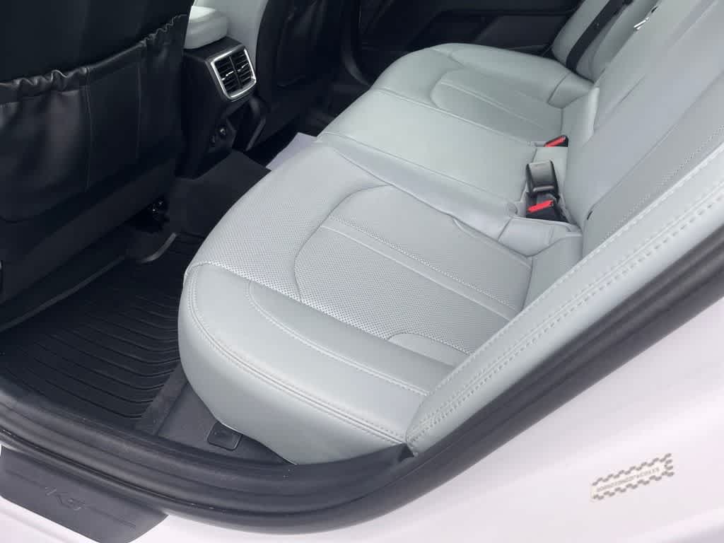 2022 Kia K5 EX
