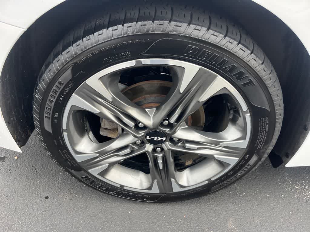 2022 Kia K5 EX