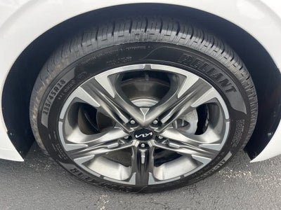 2022 Kia K5 EX