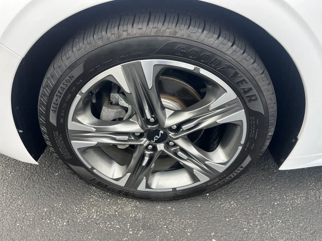 2022 Kia K5 EX