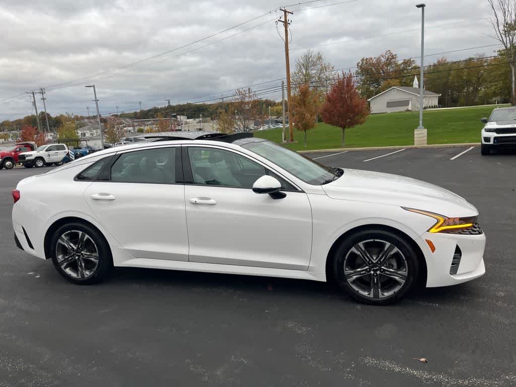 2022 Kia K5 EX