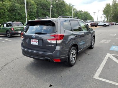 2024 Subaru Forester Premium