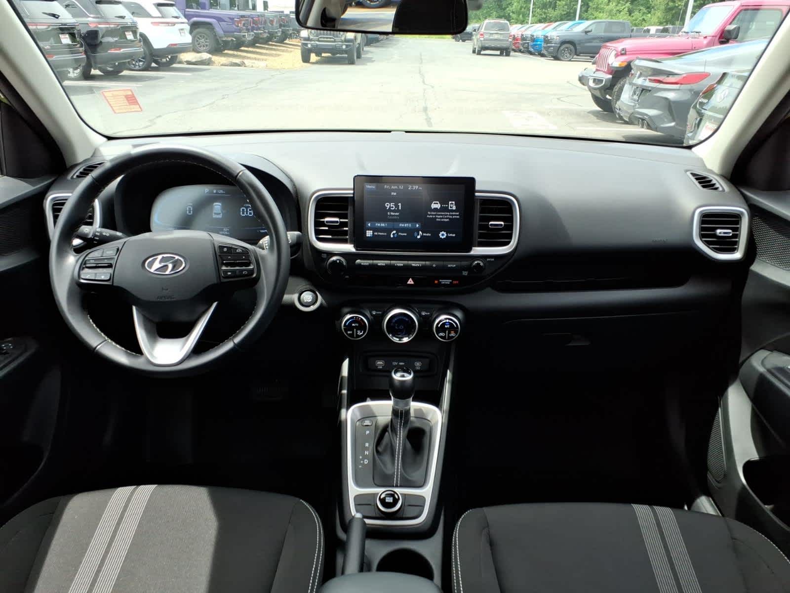 2024 Hyundai Venue SEL