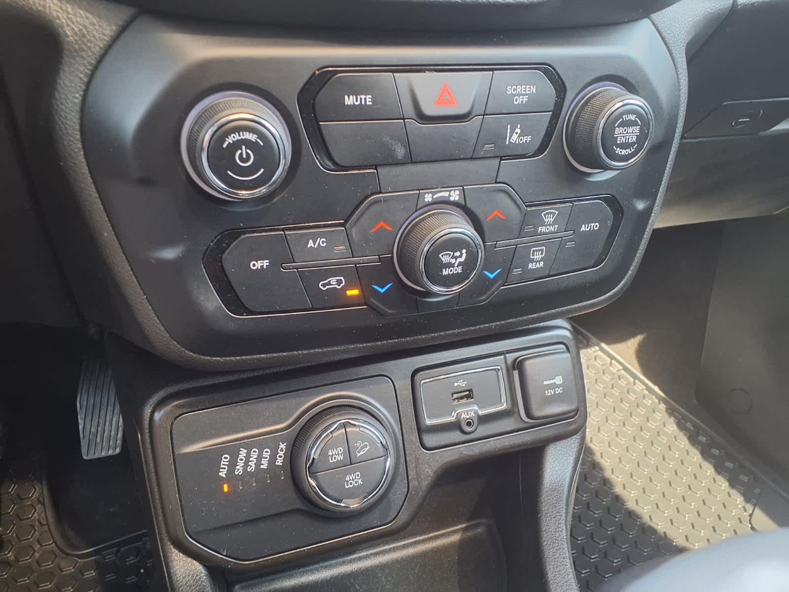 2023 Jeep Renegade Trailhawk