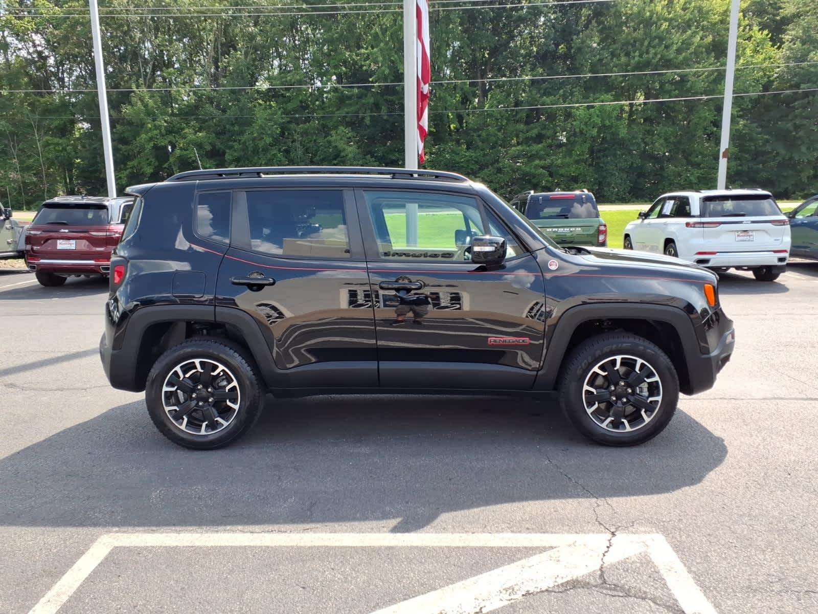 2023 Jeep Renegade Trailhawk