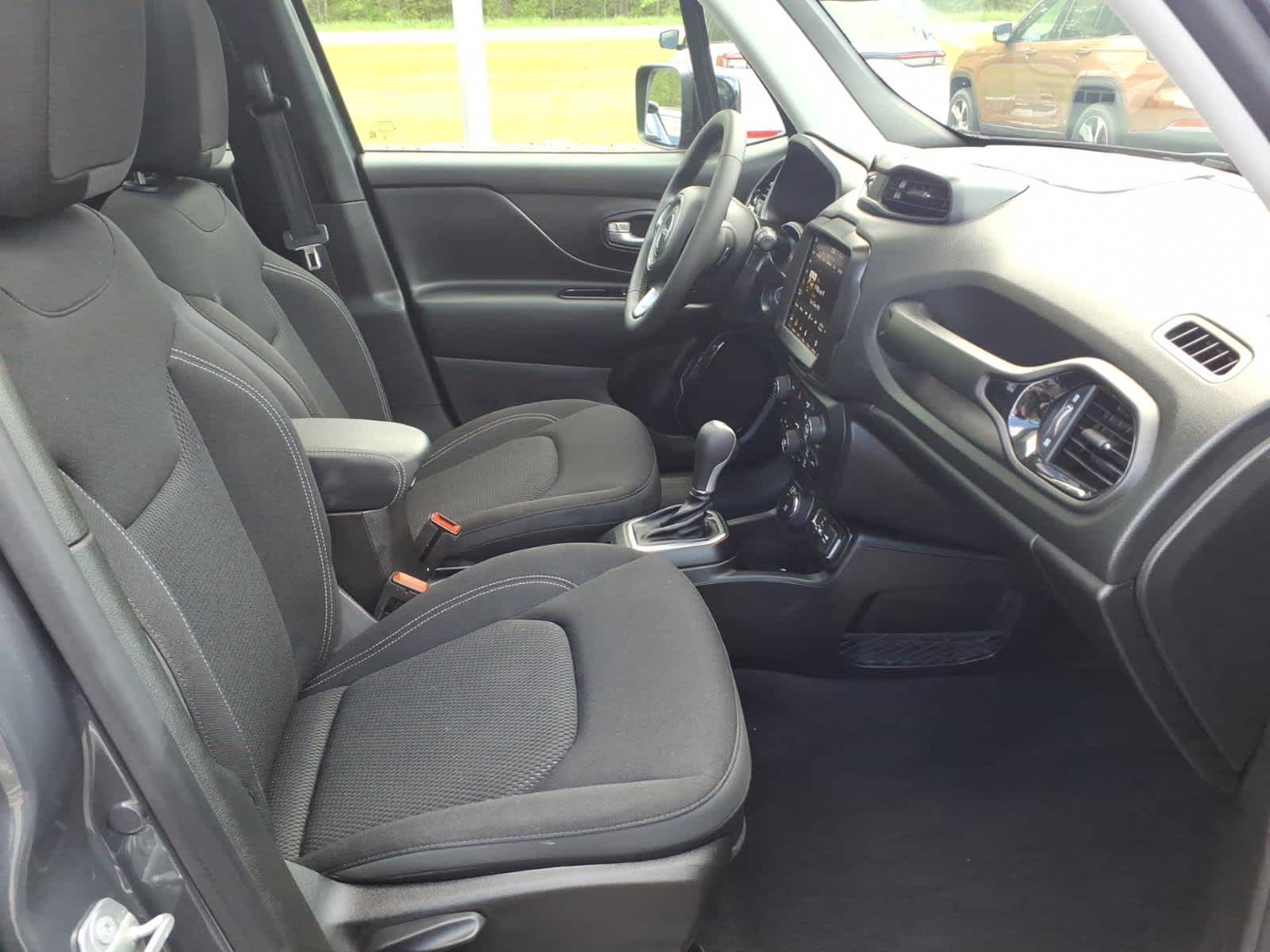 2023 Jeep Renegade Altitude