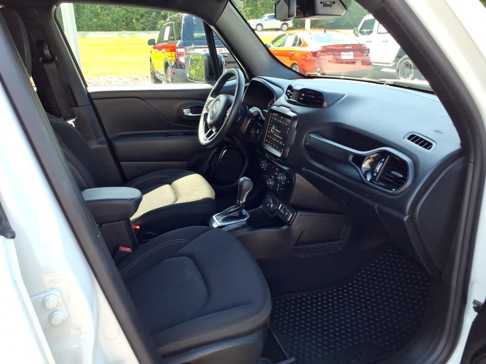 2022 Jeep Renegade Altitude