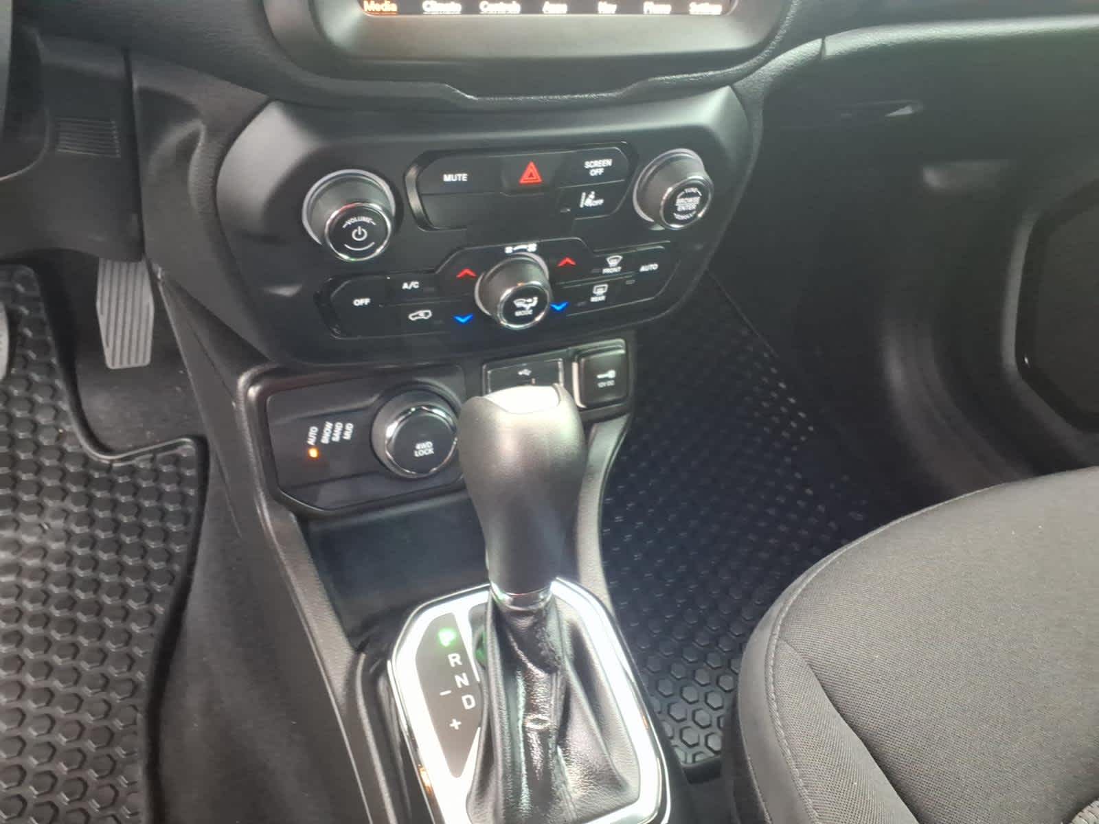 2022 Jeep Renegade Altitude