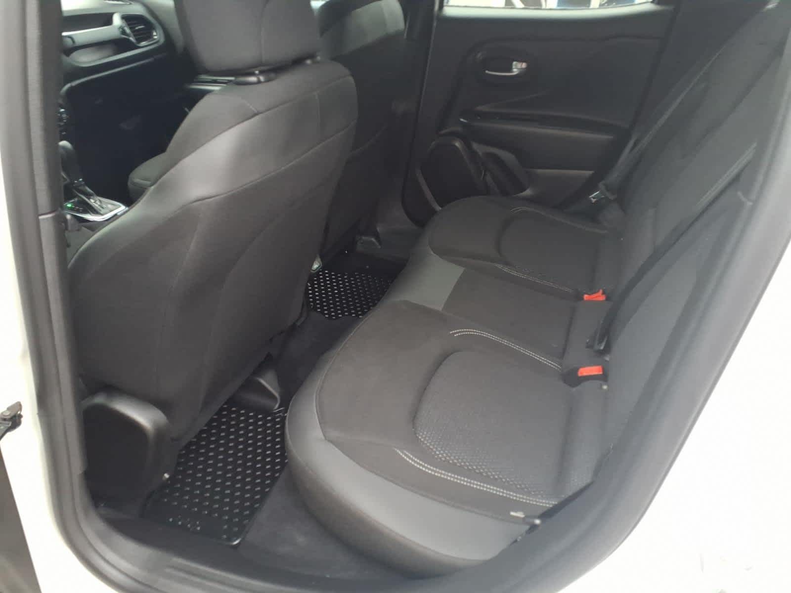 2022 Jeep Renegade Altitude