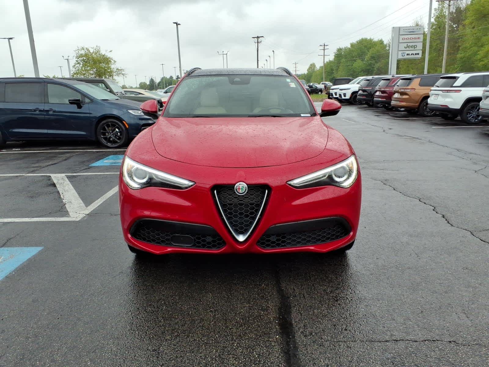 2023 Alfa Romeo Stelvio Lusso