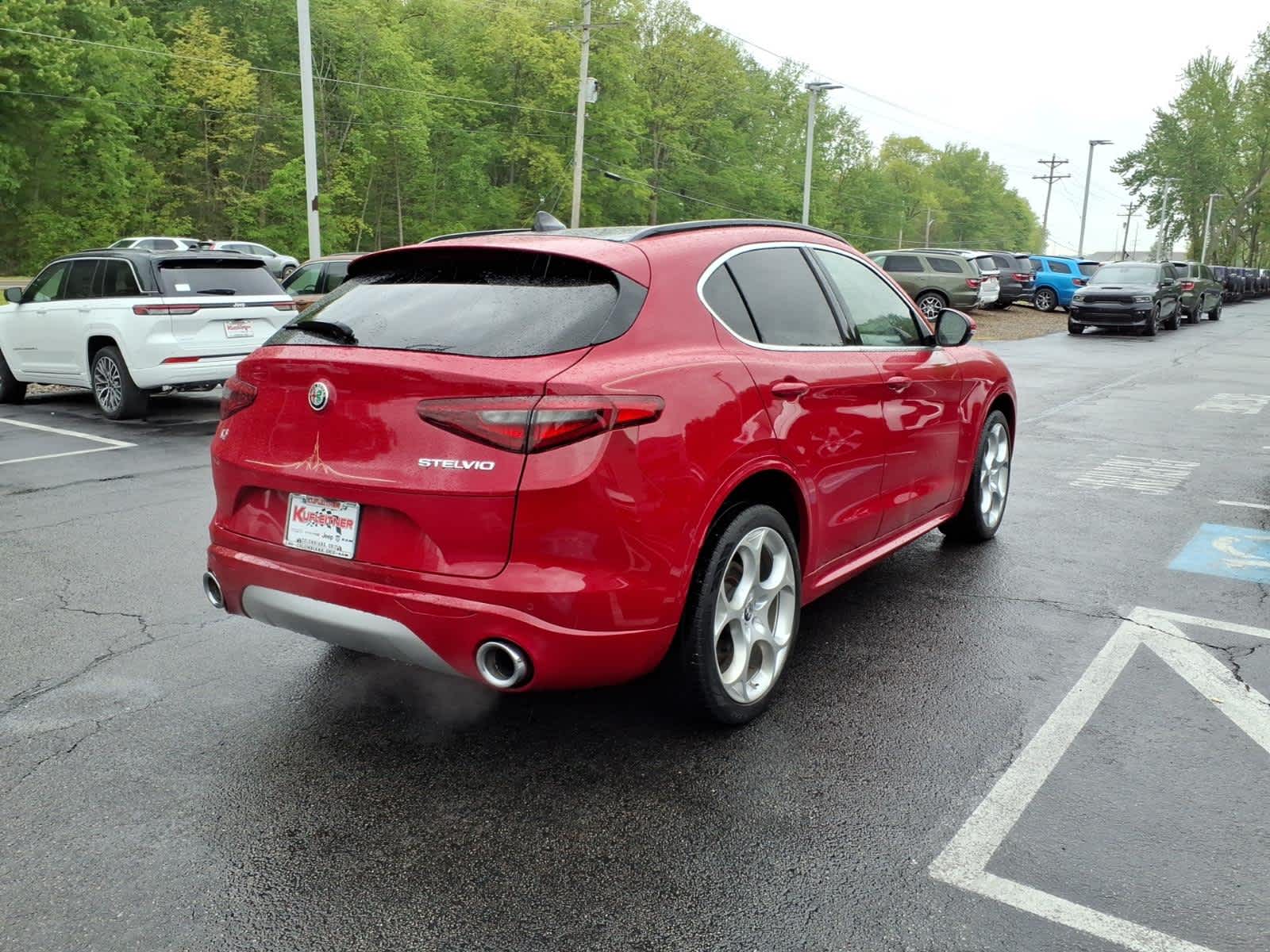 2023 Alfa Romeo Stelvio Lusso