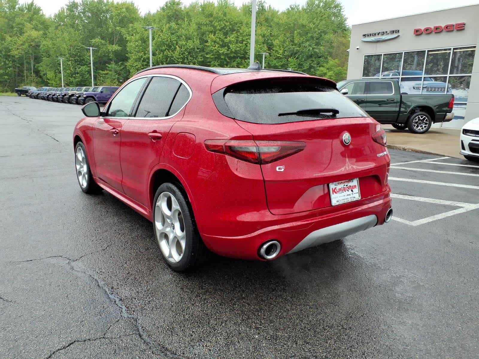 2023 Alfa Romeo Stelvio Lusso