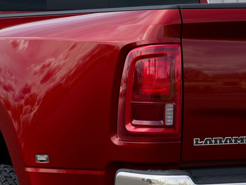 2027 RAM Ram 3500 RAM 3500 LARAMIE CREW CAB 4X4 8' BOX