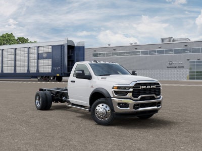 2027 RAM Ram 5500 Chassis Cab RAM 5500 TRADESMAN CHASSIS REGULAR CAB 4X4 84' CA