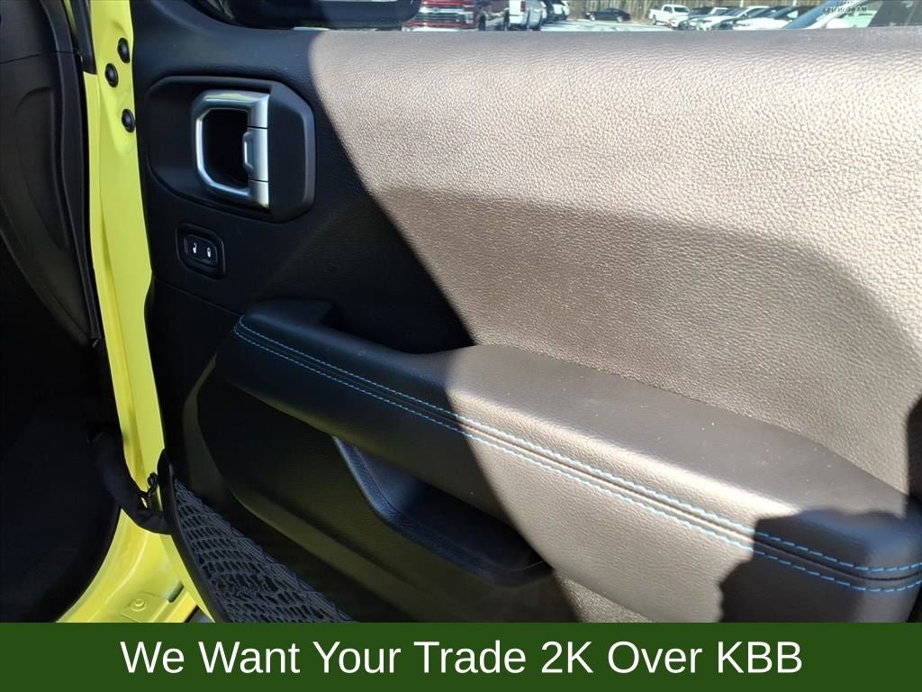 2023 Jeep Wrangler Base