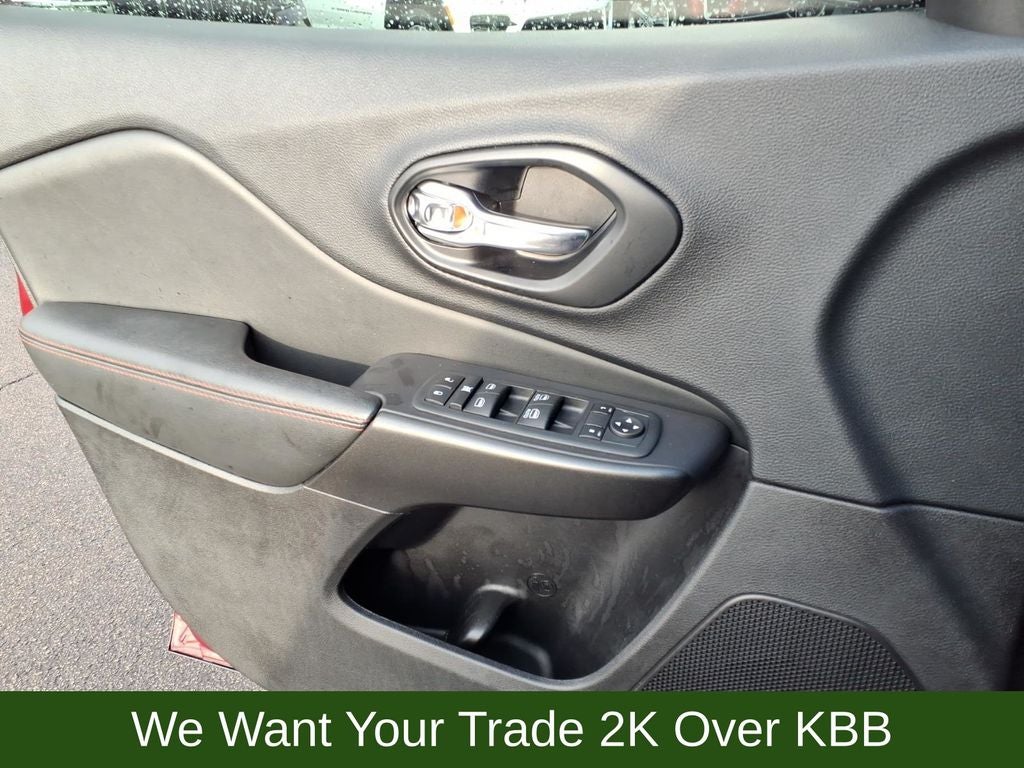 2020 Jeep Cherokee Trailhawk