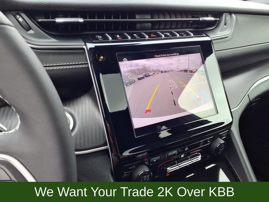 2025 Jeep Grand Cherokee Laredo