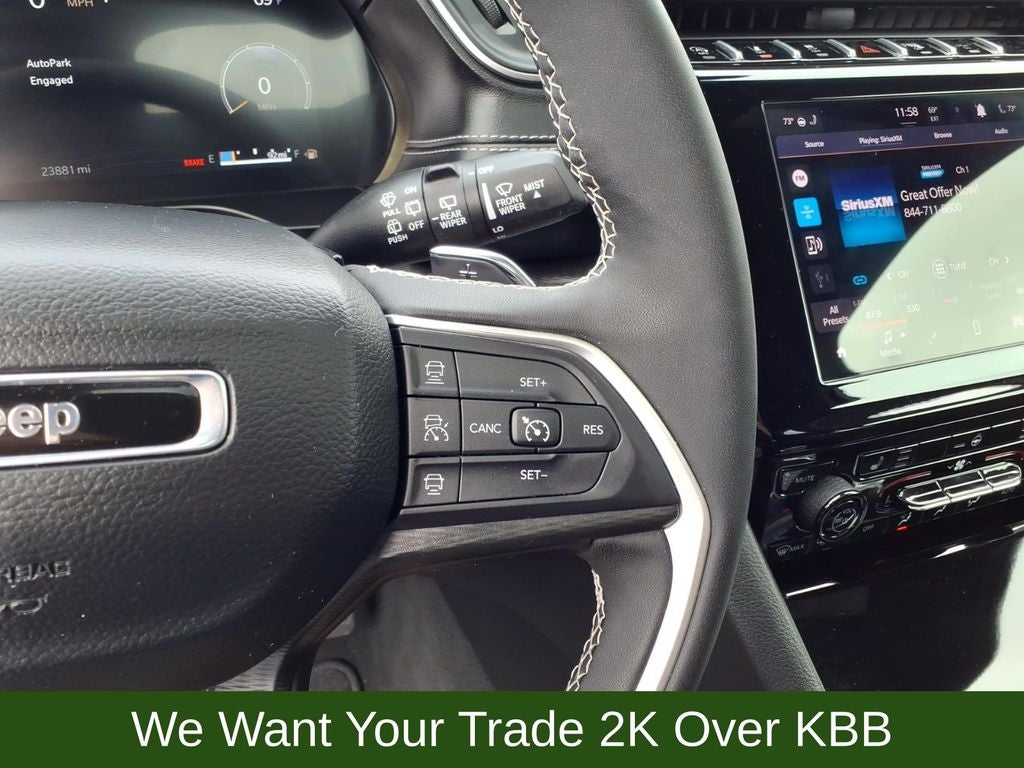 2025 Jeep Grand Cherokee Laredo