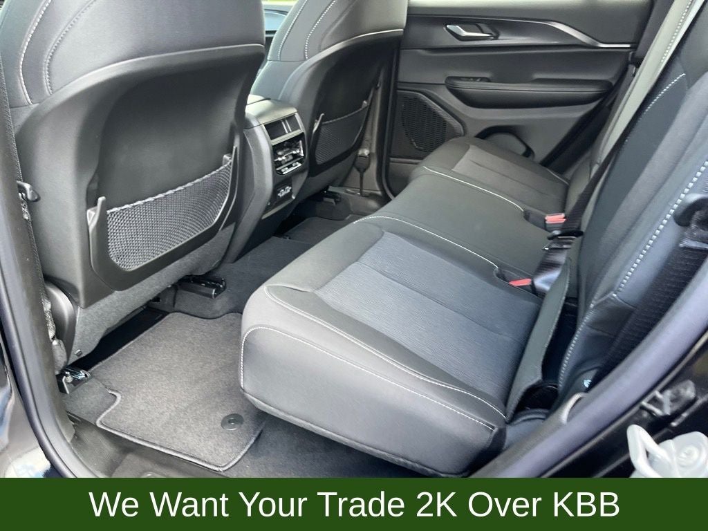 2025 Jeep Grand Cherokee Laredo X