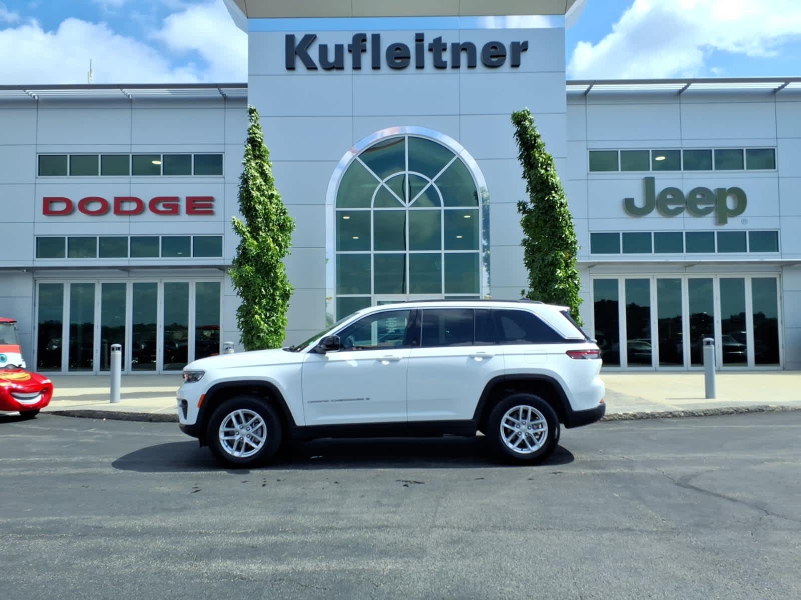2024 Jeep Grand Cherokee Laredo X